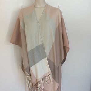 Woolrich Plaid Wrap neutral colors One size